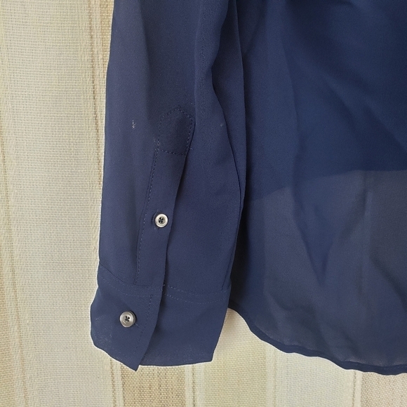 Abercrombie and Fitch Button Down Shirt Blouse Blue Size Extra Small - Picture 4 of 6